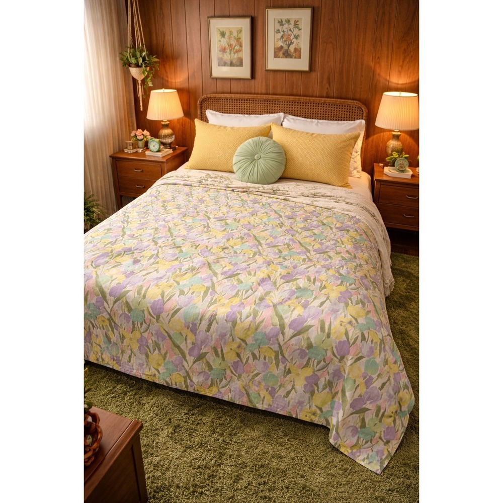 Vintage Cannon Royal Family‎ Queen Flat Sheet Floral Tulip Percale Made in USA
